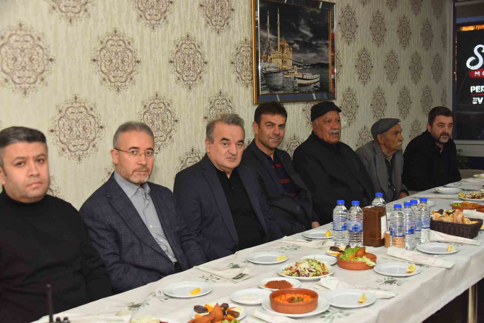 BAŞKAN YARDIMCISI ALİ ŞAHİNOĞLU, DÜNYA ROMANLAR GÜNÜ NEDENİYLE DÜZENLENEN İFTAR