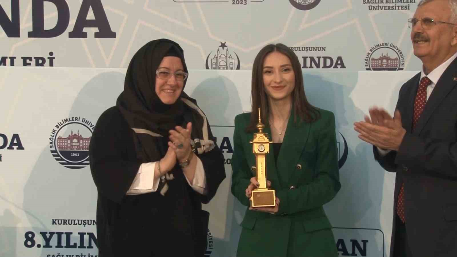 PROF. DR. ARZU İRBAN VE HASİBE KARADAĞ