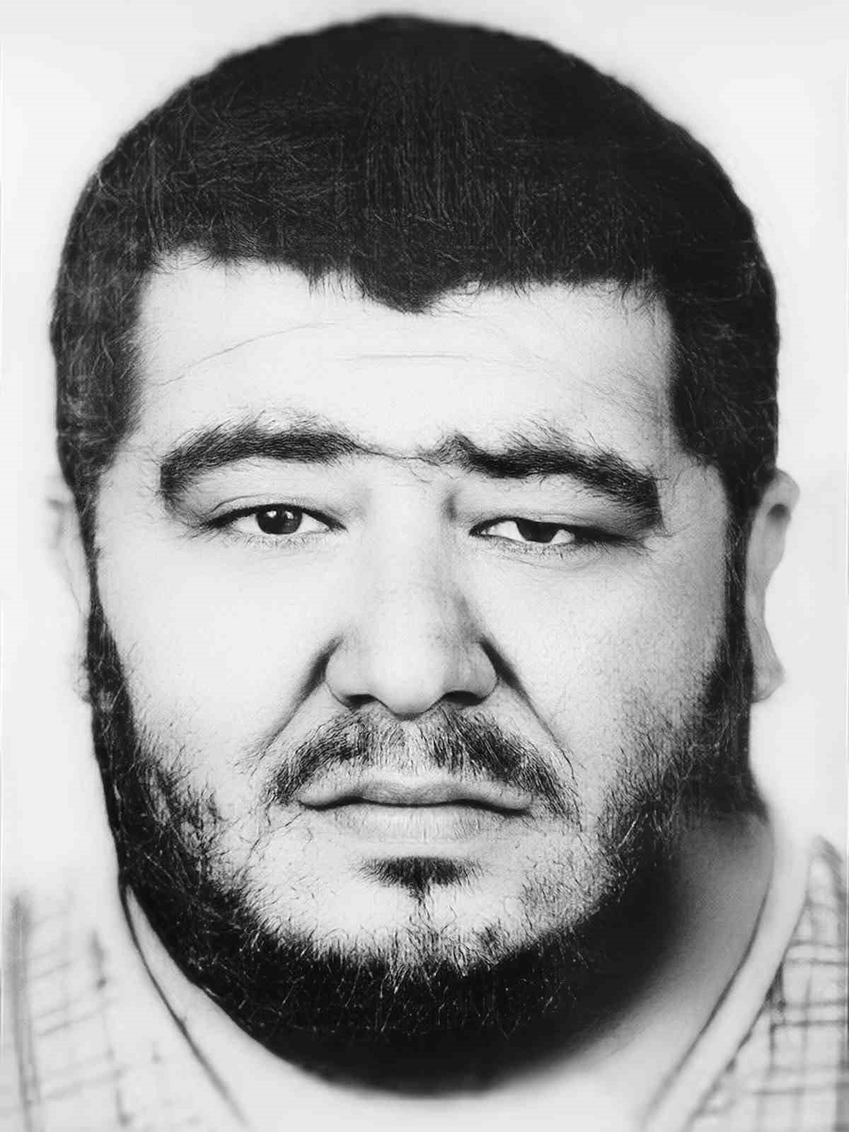 ABDULLAH ÇAKIROĞLU (31)  EVİNDE ÖLÜ BULUNDU.