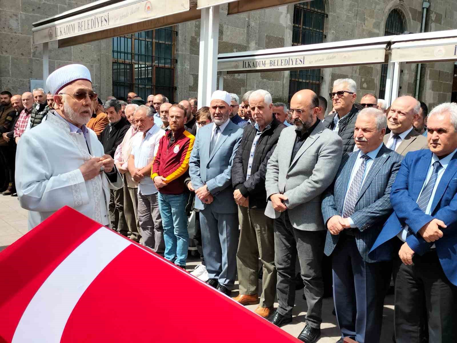 KORE GAZİSİ TOPÇU ONB. SUAT ÖZTANIR, MEMLEKETİ SAMSUN’DA ASKERİ TÖRENLE