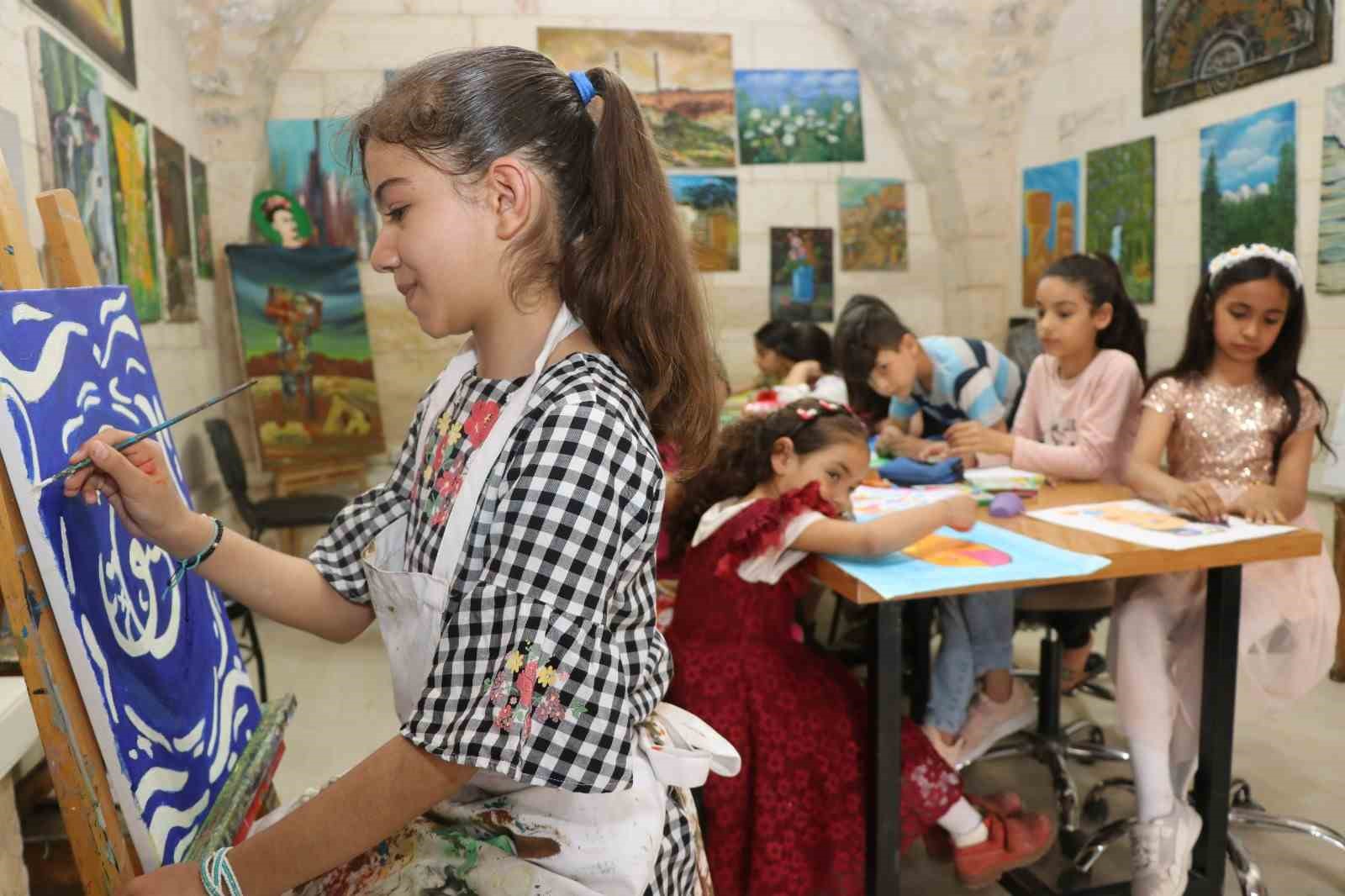 ŞANLIURFA'DA RENKLER SANATLA BULUŞTU