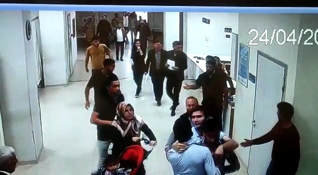 SAĞLIK ÇALIŞANLARI DARP EDİLDİ