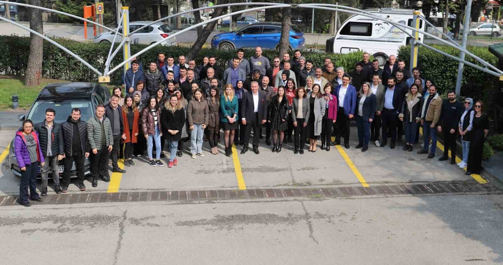 SAKARYA ELEKTRİK DAĞITIM A.Ş. (SEDAŞ) ÇALIŞANLARI, RAMAZAN BAYRAMI'NIN MUTLULUĞUNU BU