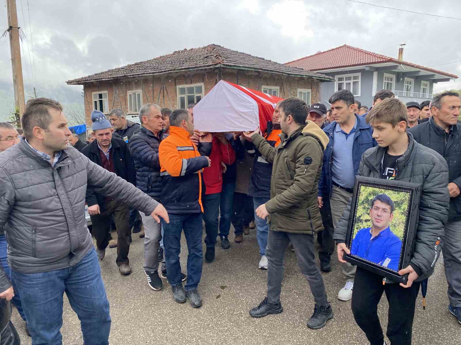 TTK AMASRA İŞLETMESİNDEKİ GRİZU PATLAMASINDA AĞIR YARALANAN VE İSTANBUL ÇAM