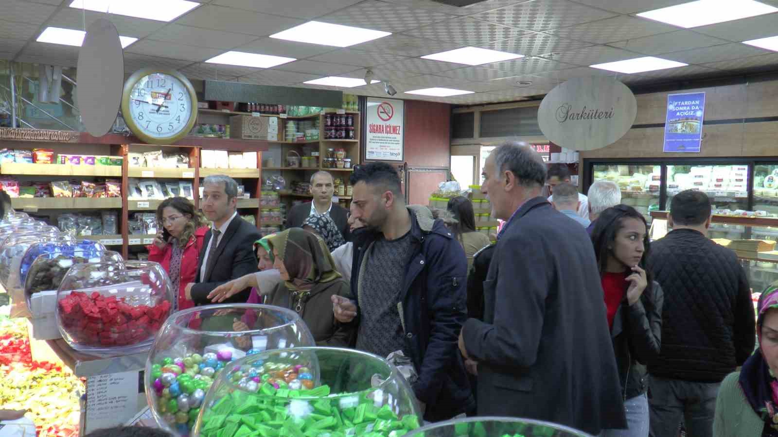 KAYSERİ’DE ŞEKERCİLERDE YOĞUNLUK OLUŞTU.