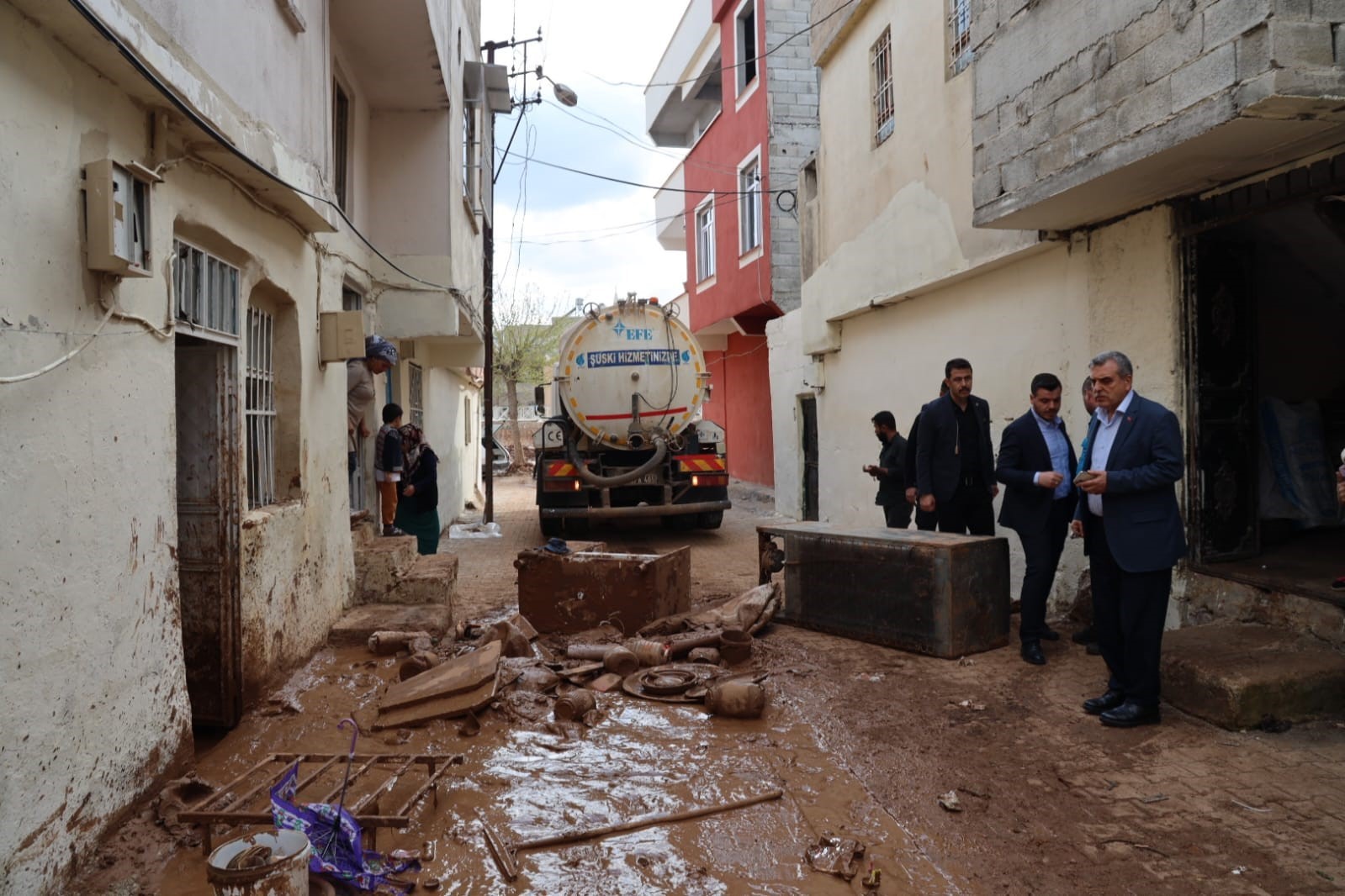 SÜLEYMANİYE MAHALLESİNDEKİ EVLER TEK TEK TEMİZLENİYOR