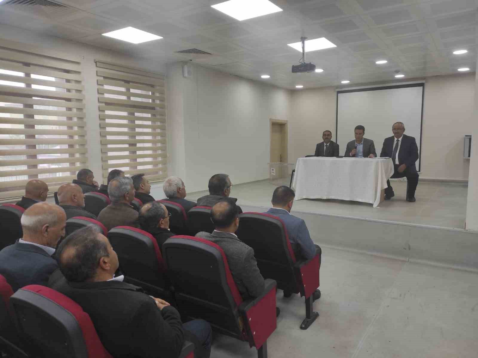 SELİM’DE KÖYDES MECLİS TOPLANTISI DÜZENLENDİ(KARS-İHA)