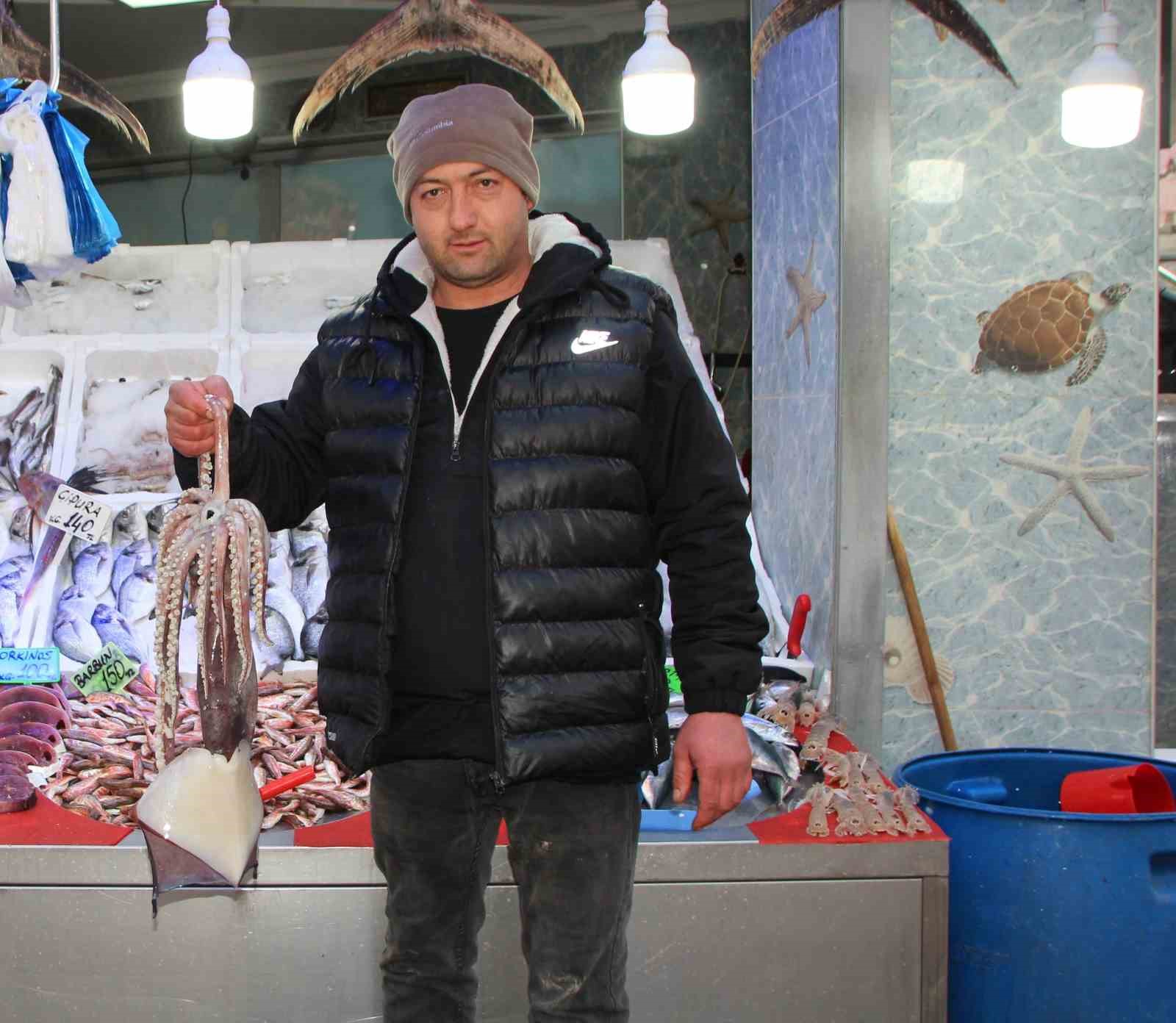 BALIK AVI SEZONU BUGÜN İTİBARIYLA KAPANIRKEN, SON GÜN TEZGAHLAR BOŞ