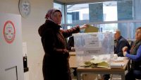 Sınır kapılarında oy verme işlemi başladı