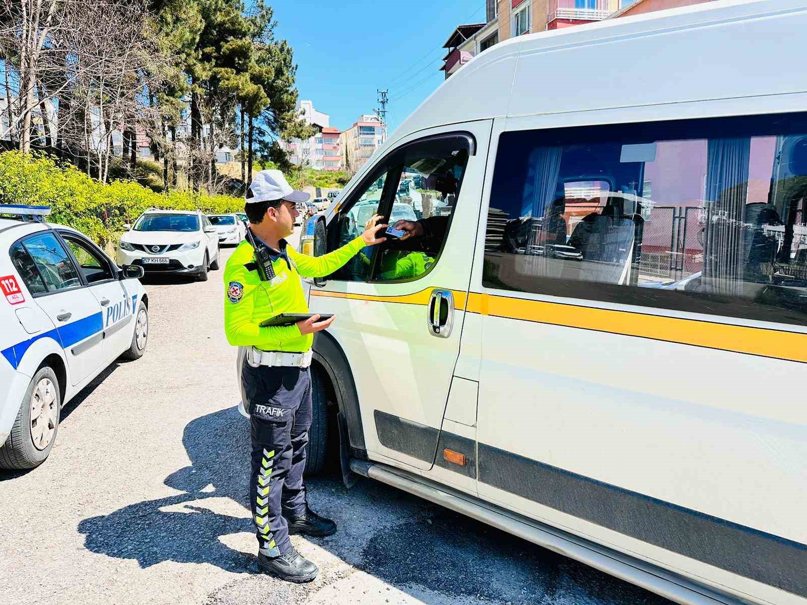 OKUL ÇEVRELERİNDE ÇOCUK VE GENÇLERİN KORUNMASINA YÖNELİK İL GENELİNDE DÜZENLENEN