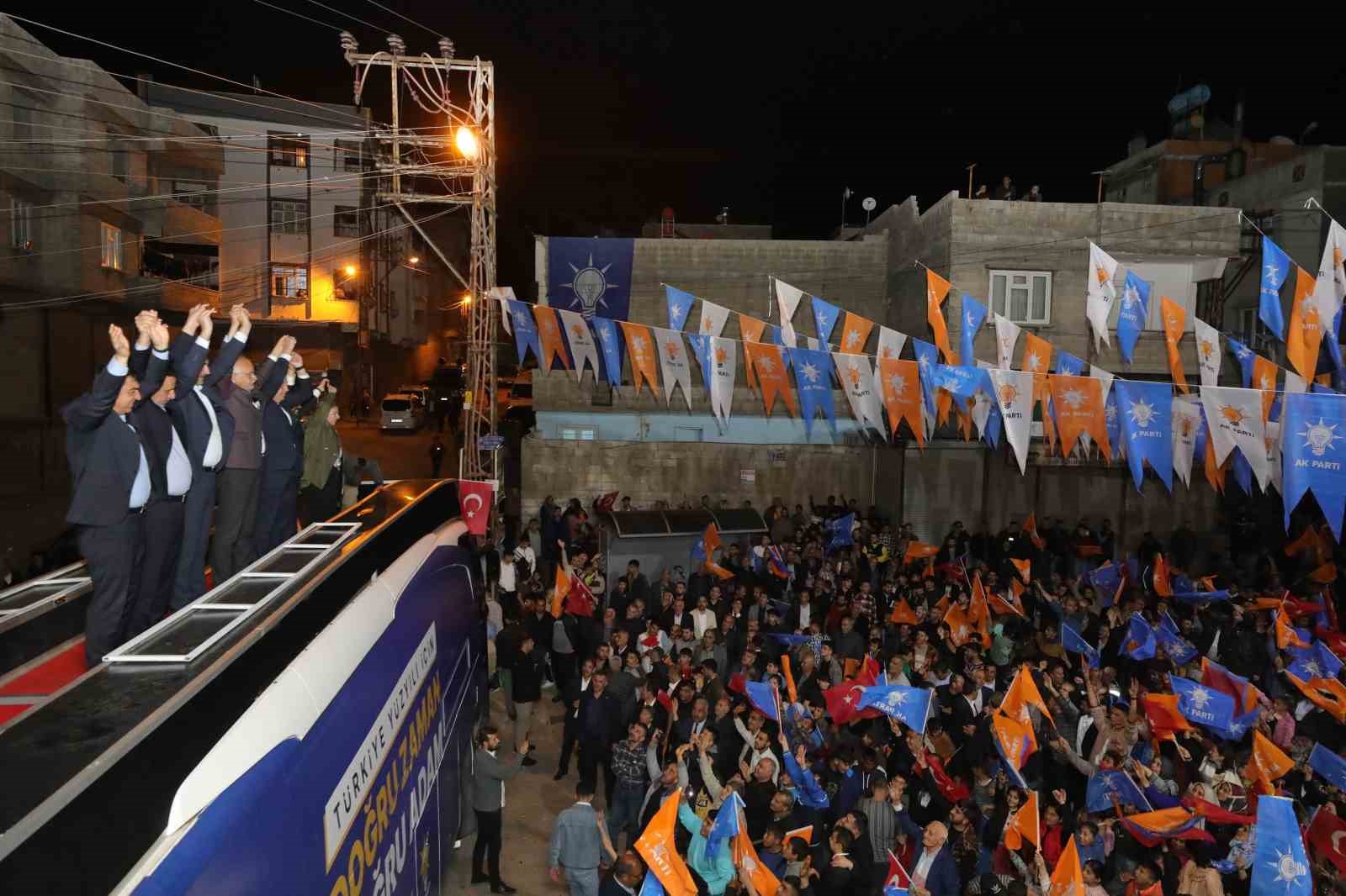 ŞİRİNEVLER’DE COŞKULU BULUŞMA