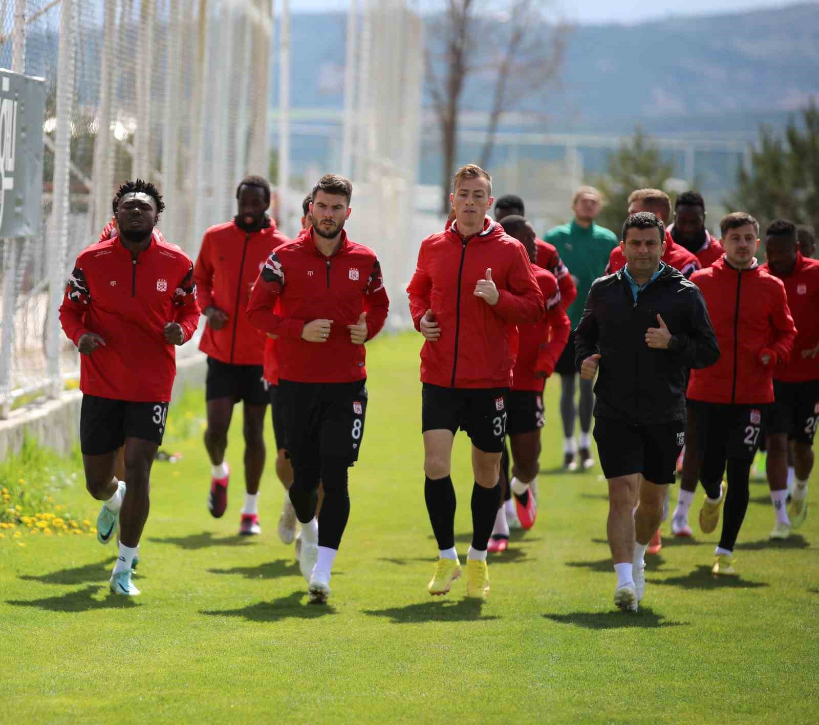 SPOR TOTO SÜPER LİG'DE ANTALYASPOR İLE KARŞILAŞACAK DG SİVASSPOR, MAÇIN