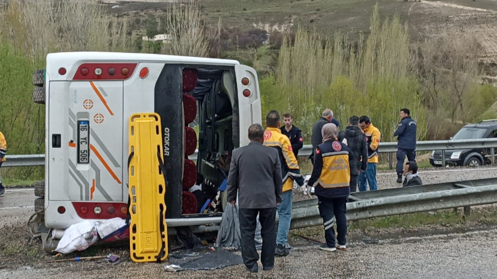 ASA SİVAS’TA OTOBÜS KAZASI 8 YARALI SİVAS’TA MEYDANA GELEN OTOBÜS