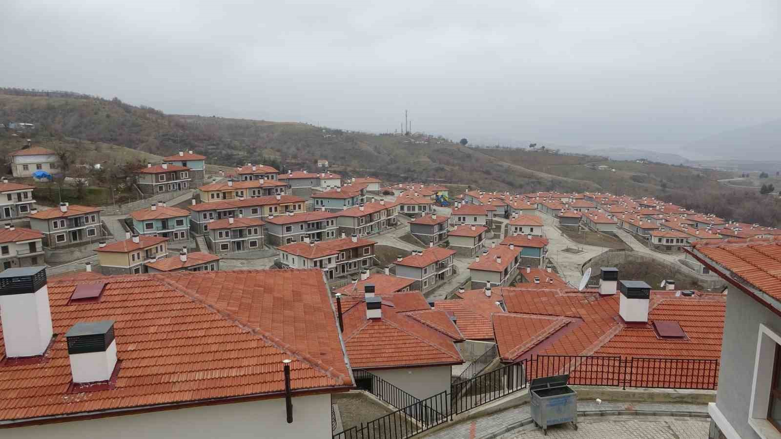 ELAZIĞ'IN SİVRİCE İLÇESİNDE 24 OCAK 2020'DE MEYDANA GELEN 6,8 BÜYÜKLÜĞÜNDEKİ