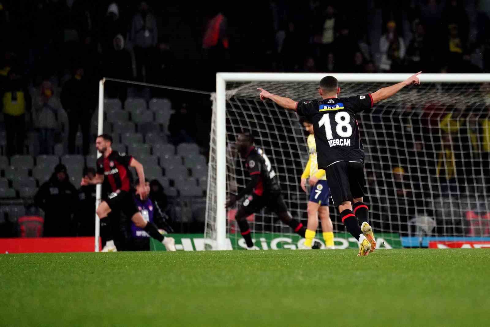 SPOR TOTO SÜPER LİG’İN 28. HAFTA MÜCADELESİNDE FATİH KARAGÜMRÜK, FENERBAHÇE’Yİ