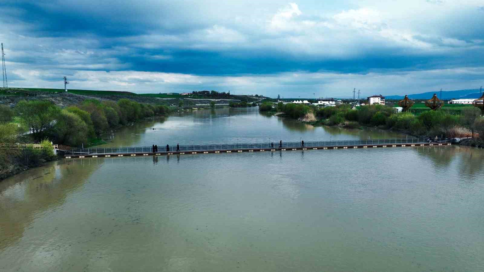 MUŞ VALİLİĞİ TARAFINDAN HAYATA GEÇİRİLEN "MURAT NEHRİ ÇEVRESİ TEMATİK REKREASYON
