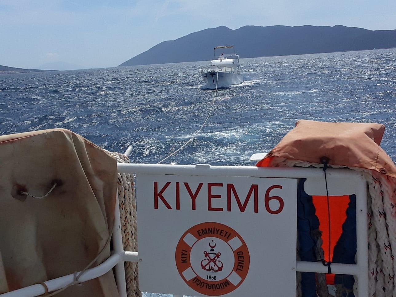 SÜRÜKLENEN MOTORYAT KURTARILDI