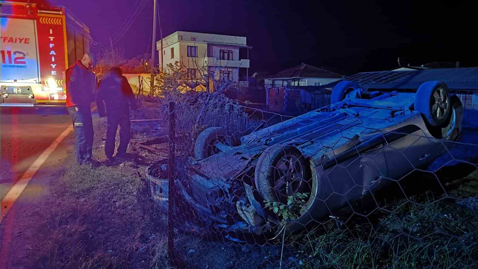 SUSURLUK'TA TAKLA ATAN OTOMOBİL SÜRÜCÜSÜ YARALANDI