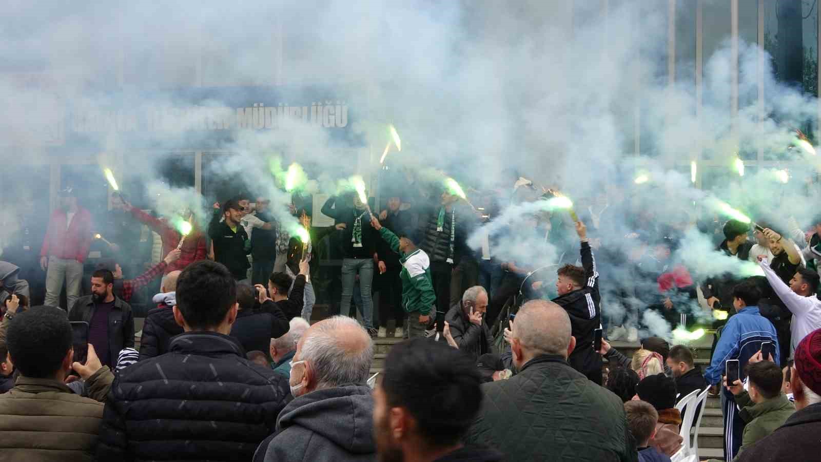 TFF 2. LİG'İN 31. HAFTASINDA SEYİRCİSİZ OYNAMA CEZASI BULUNAN KOCAELİSPOR’DA
