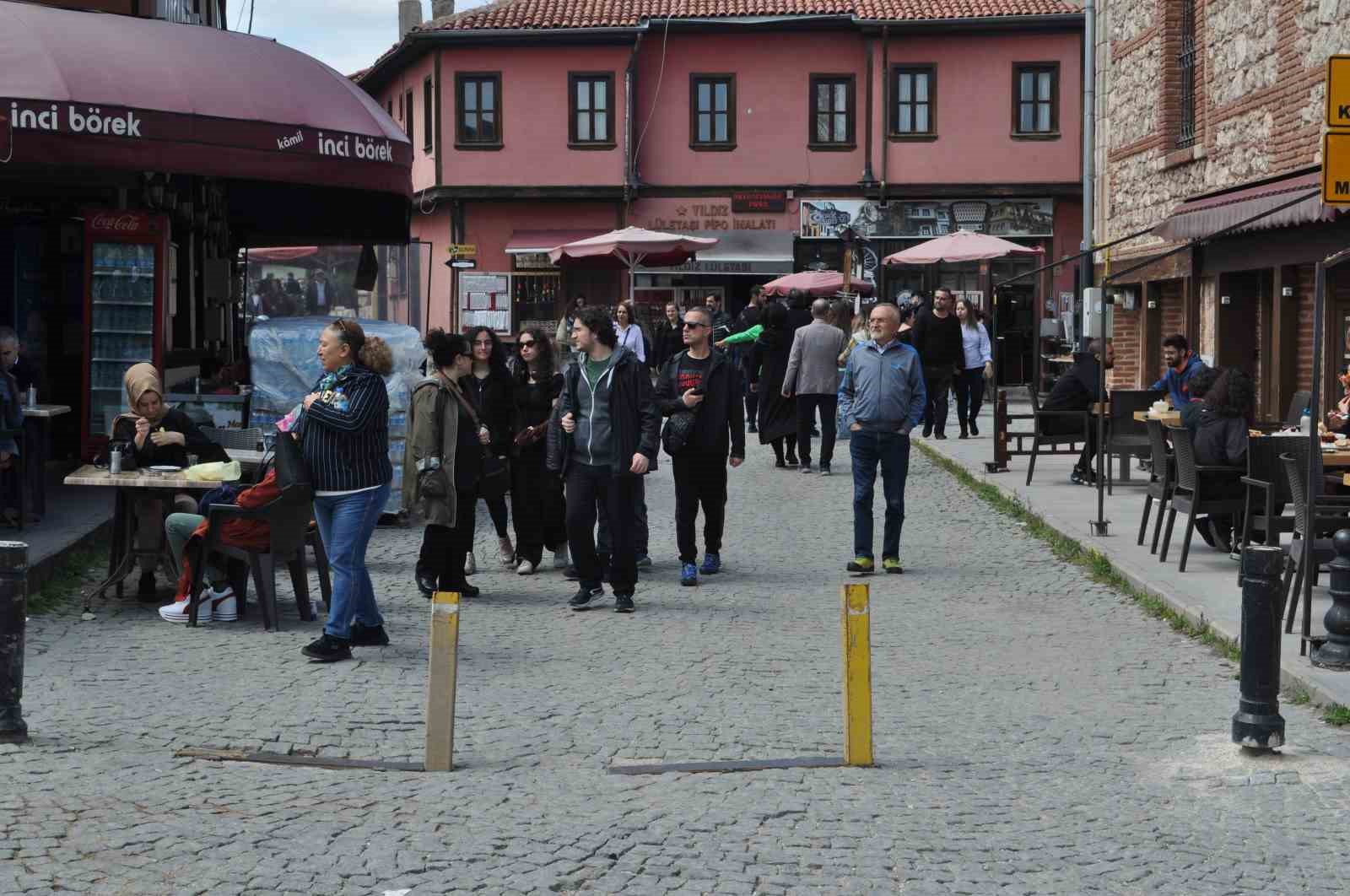 TARİHİ ODUNPAZARI EVLERİ'NDE MEYDANA GELEN BAYRAM YOĞUNLUĞU