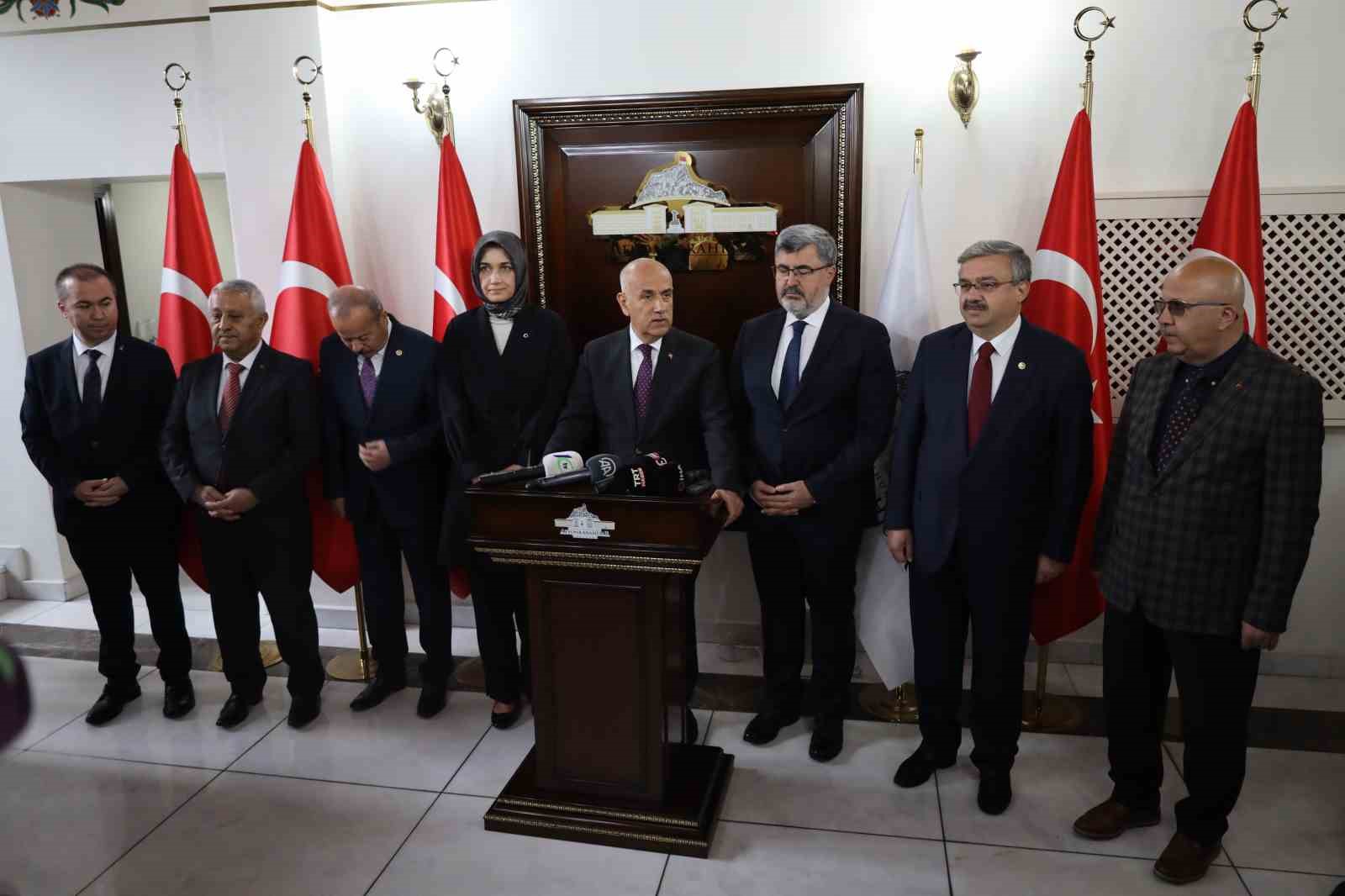 BİR DİZİ ZİYARET VE TEMASLARDA BULUNMAK ÜZERE AFYONKARAHİSAR’A GELEN TARIM