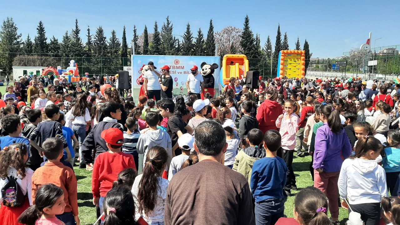 TBMM ÇOCUK BAHÇESİ VE BİLİM ŞENLİĞİ DEPREM BÖLGESİ ADIYAMAN’DA DÜZENLENDİ.