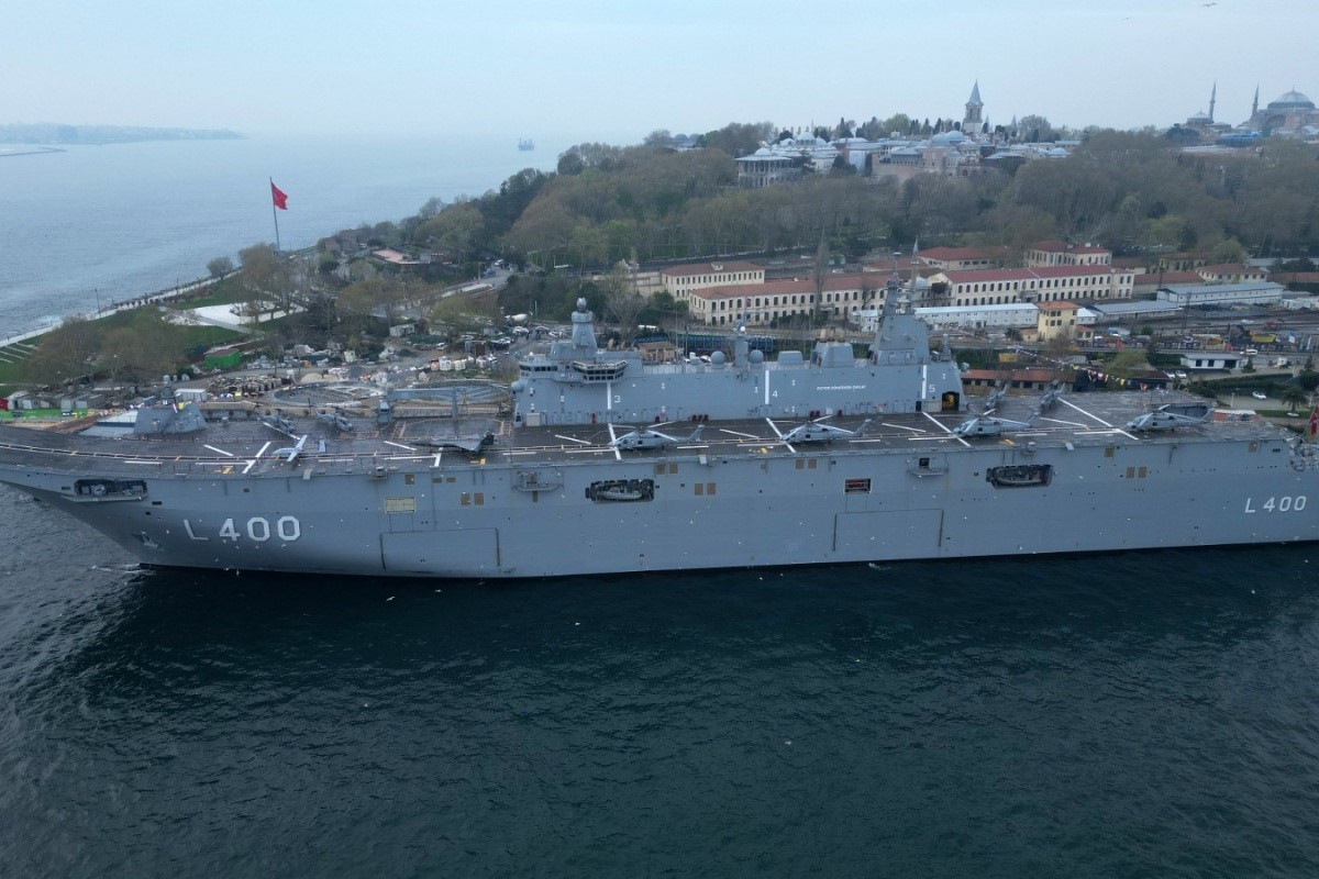 TCG ANADOLU'YA 7'DEN 70'E ZİYARETÇİ AKINI SÜRÜYOR