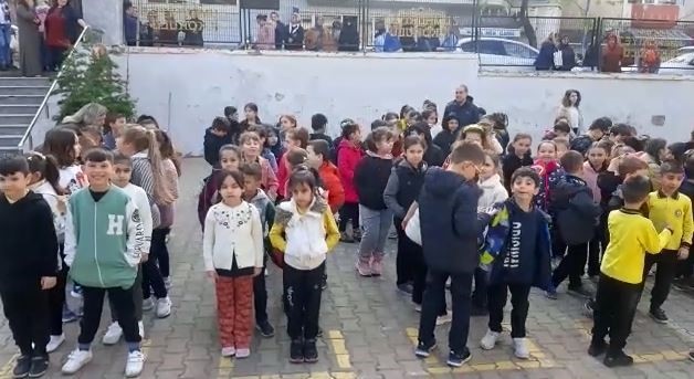 TEKİRDAĞ’DAKİ OKULLARDA 213 BİN 57 ÖĞRENCİ DERS BAŞI YAPTI. ÖĞRENCİLER