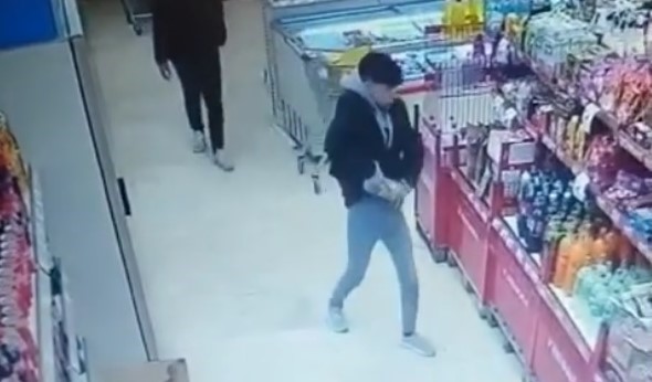 ESKİŞEHİR’DE BİR ZİNCİR MARKETTEN TEREYAĞI, BİR MAĞAZADAN İSE SAÇ DÜZLEŞTİRİCİ