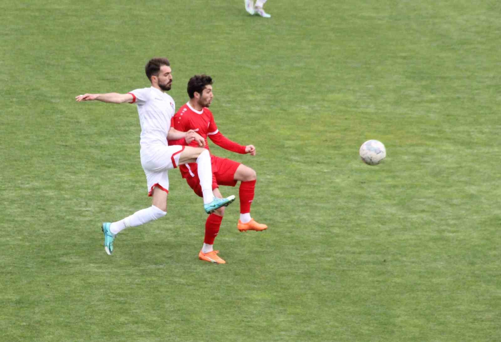 TFF 3. LİG 2. GRUP 27. HAFTASINDA KARAMAN FUTBOL KULÜBÜ,