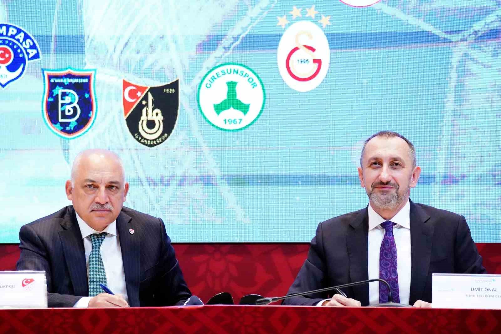TFF BAŞKANI MEHMET BÜYÜKEKŞİ VE TÜRK TELEKOM CEO’SU ÜMİT ÖNAL