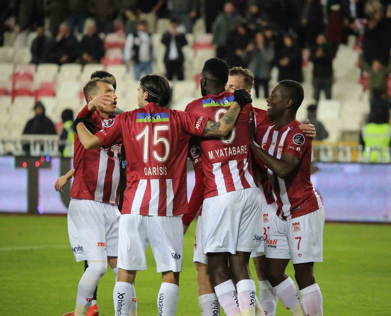 TRABZONSPOR MAÇINI 4-1 KAZANAN DG SİVASSPOR, BU SEZON SÜPER LİG'DEKİ
