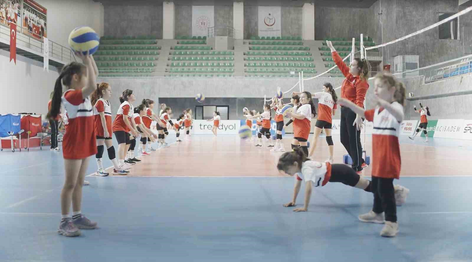 TRENDYOL, ÇADIR KENTLERDE ÇOCUKLARI VOLEYBOLLA BULUŞTURACAK