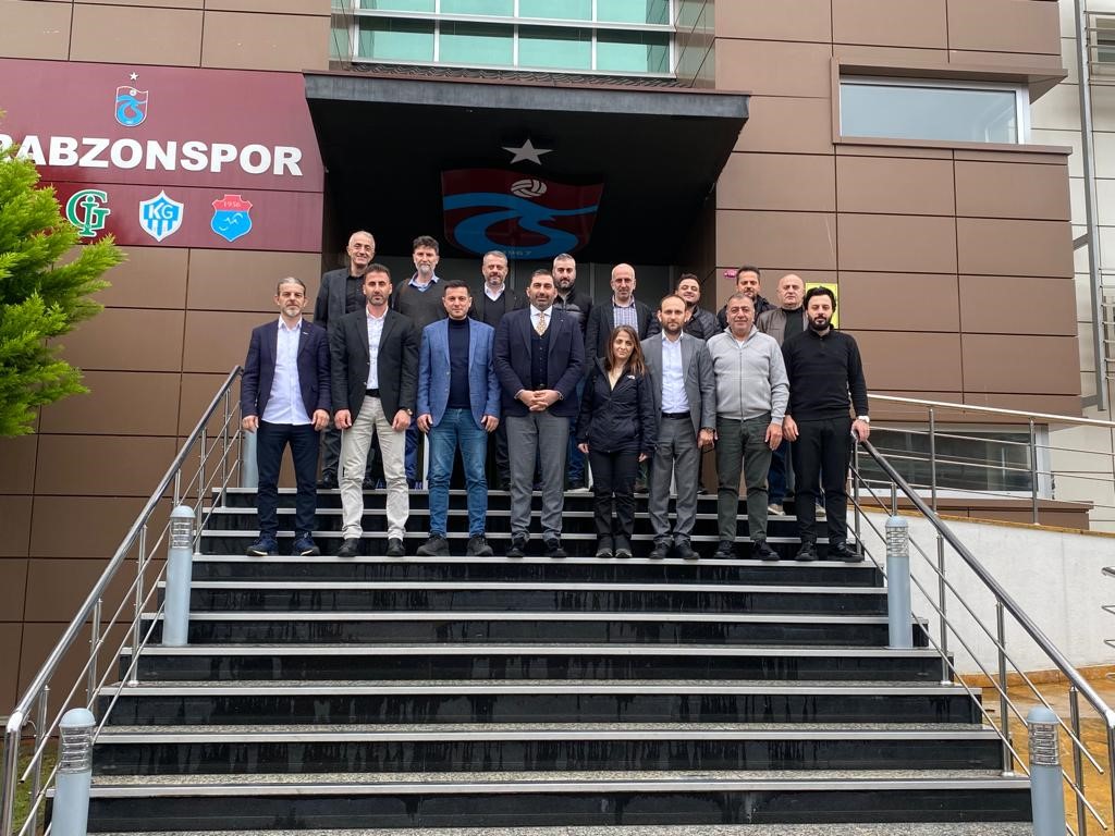 TÜRKİYE SPOR YAZARLARI DERNEĞİ TRABZON ŞUBESİ BAŞKANI SELÇUK KILIÇ VE