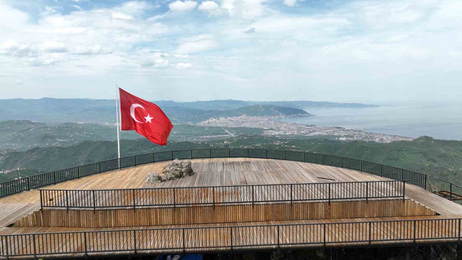 ORDU’NUN ALTINORDU İLÇESİ SARAYCIK MAHALLESİ’NDE BULUNAN 900 METRE YÜKSEKLİĞİNDEKİ YOROZ