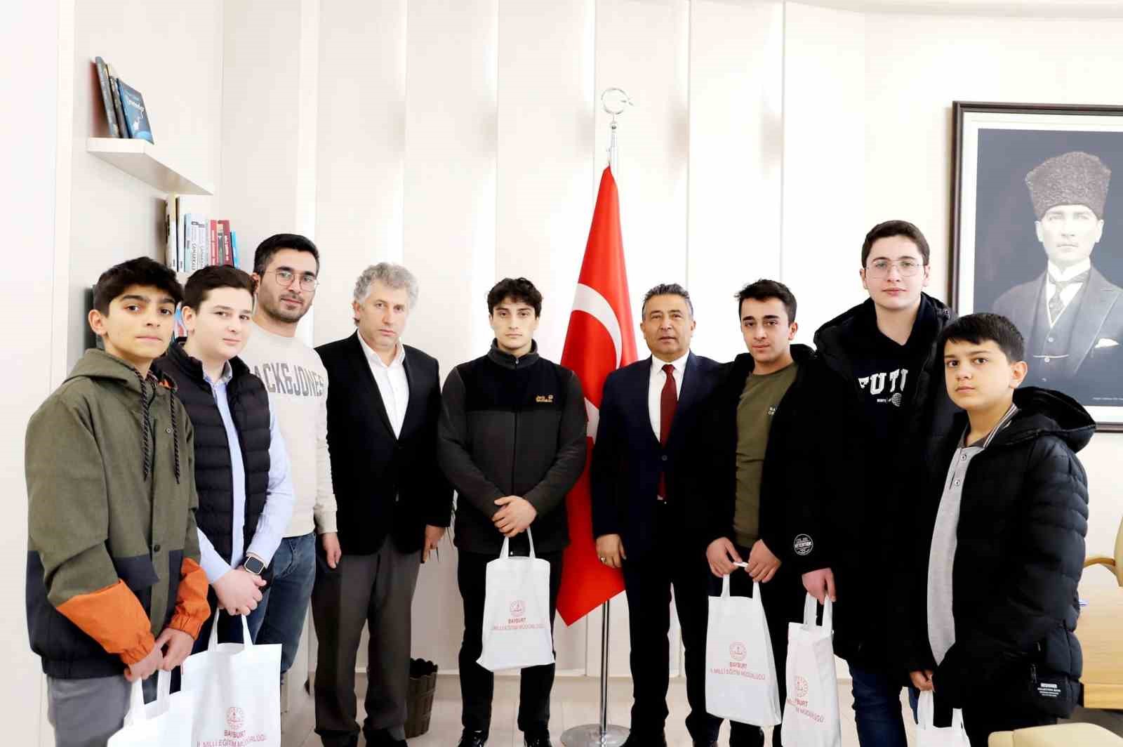 TÜRKİYE FİNALLERİNE KALAN ÖĞRENCİLERDEN ZİYARET