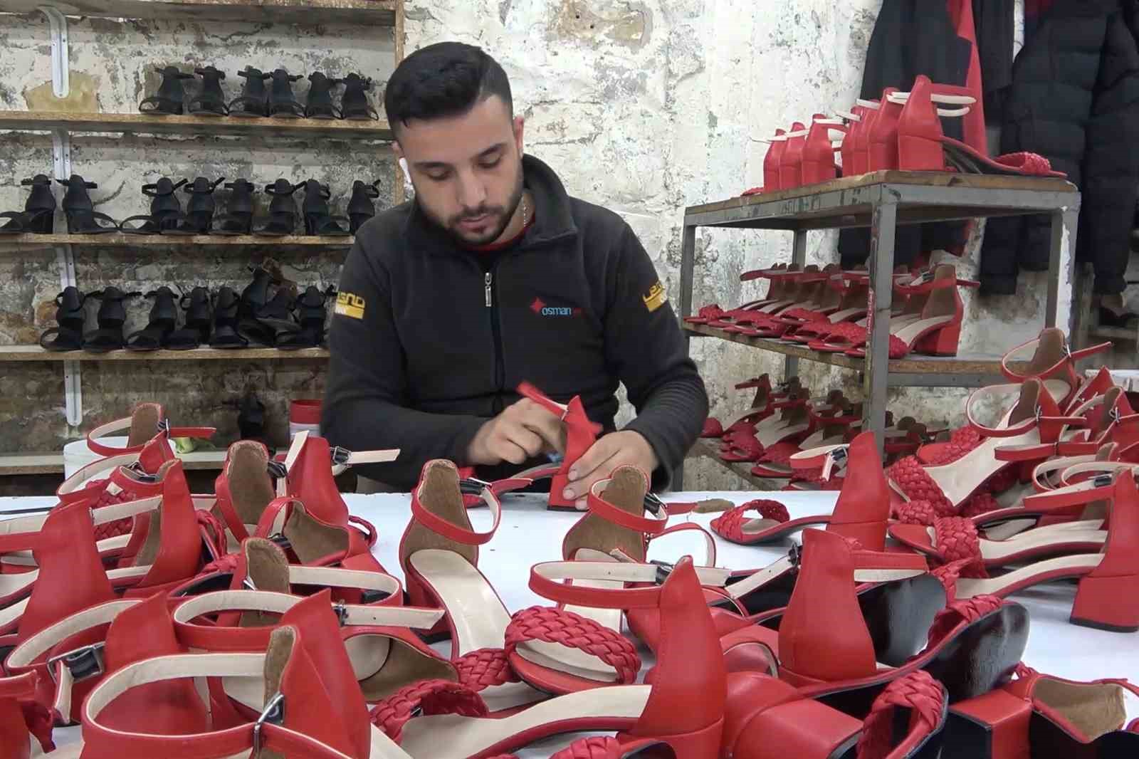 KADIN AYAKKABISI ÜRETİMİNDE TÜRKİYE'DE İKİNCİ SIRADA YER ALAN KAHRAMANMARAŞ'TA DEPREMLERİN