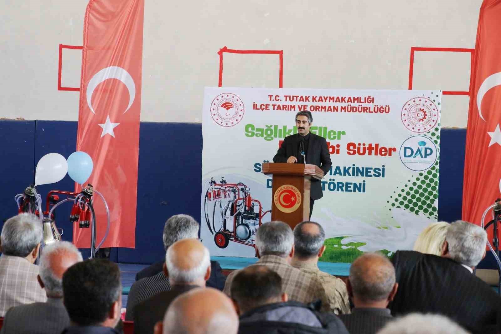 AĞRI'NIN TUTAK İLÇESİNDE SÜT SAĞIM MAKİNESİ DAĞITIMI GERÇEKLEŞTİRİLDİ.
