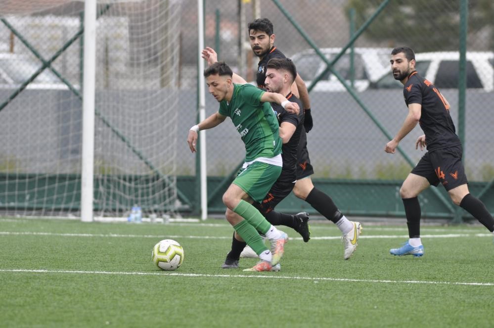 KAYSERİ U17 LİGİ'NDE RAMAZAN BAYRAMI NEDENİYLE VERİLEN ARANIN BİTİMİ İLE