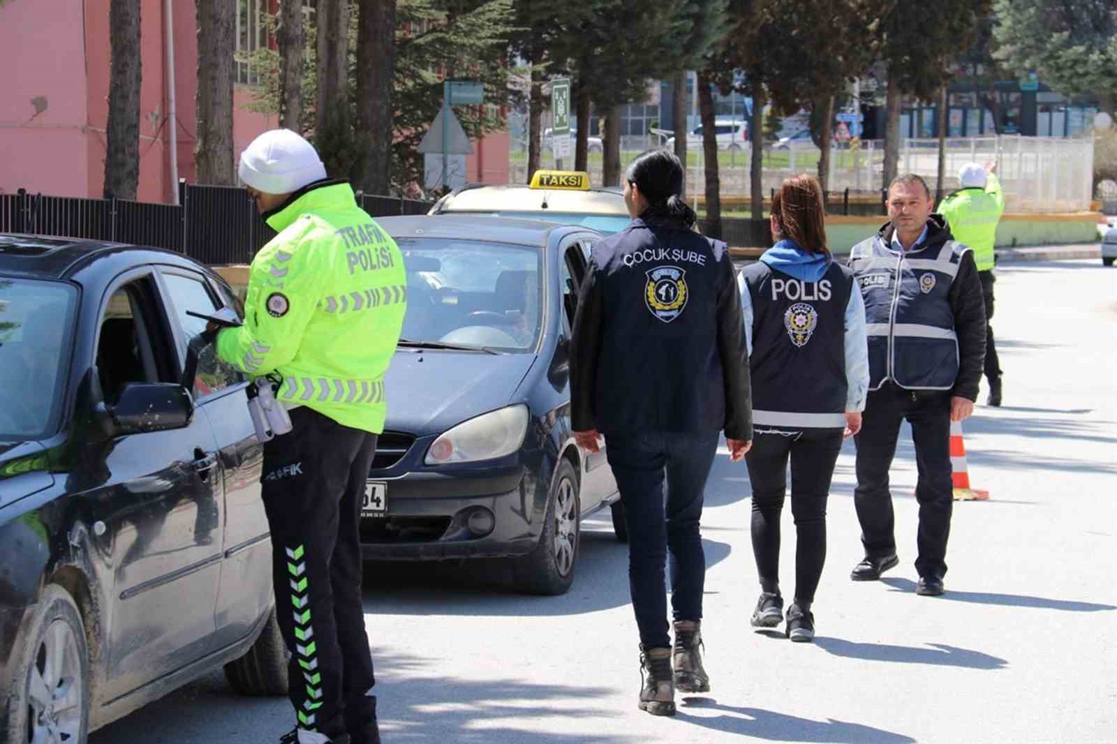 ÜLKE GENELİNDE GÜVENLİ EĞİTİM UYGULAMASI YAPILDI