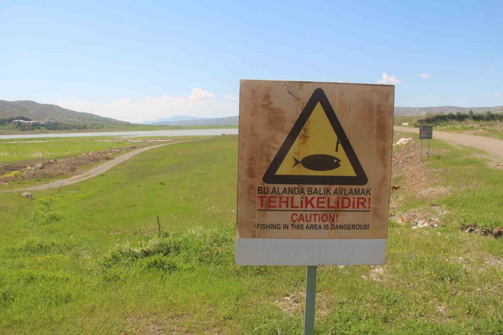 BARAJ GÖLÜ HAVZASINDA ARTIK O TABELADAN SU GÖRÜNÜYOR