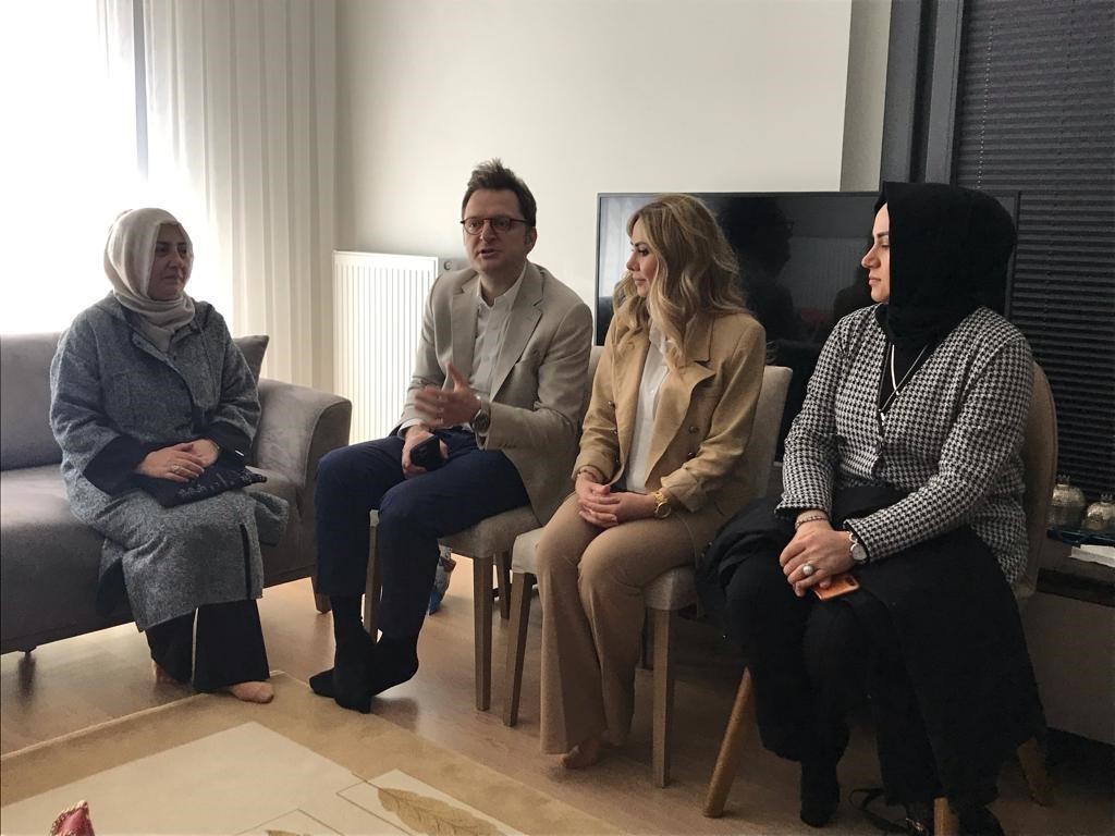 EKRANLARIN SEVİLEN DOKTORU AK PARTİ İSTANBUL MİLLETVEKİLİ ADAYI PROF. DR.