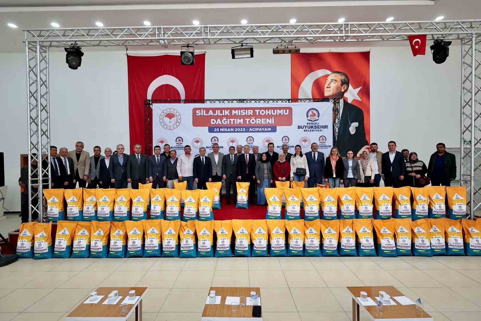 DENİZLİ’DE KIRSALA VERDİĞİ DESTEKLERLE ÜRETİCİLERİN YÜZÜNÜ GÜLDÜRMEYİ SÜRDÜREN BÜYÜKŞEHİR BELEDİYESİ,