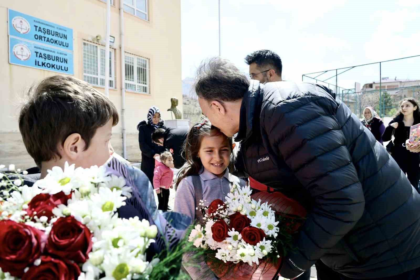 BİLECİK VALİSİ DR. KEMAL KIZILKAYA ELBİSTAN’DA EĞİTİME TEKRAR BAŞLANILMASI ÜZERİNE