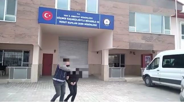 VAN’DA "GÖÇMEN KAÇAKÇILIĞI VE İNSAN TİCARETİ" YAPTIĞI GEREKÇESİYLE GÖZALTINA ALINAN