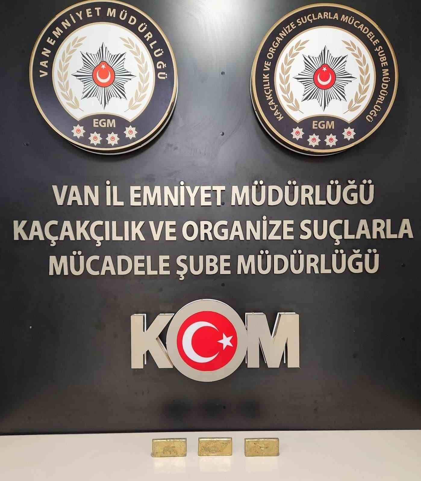 VAN’DA GÜMRÜK KAÇAĞI 4 KİLO ALTIN ELE GEÇİRİLDİ