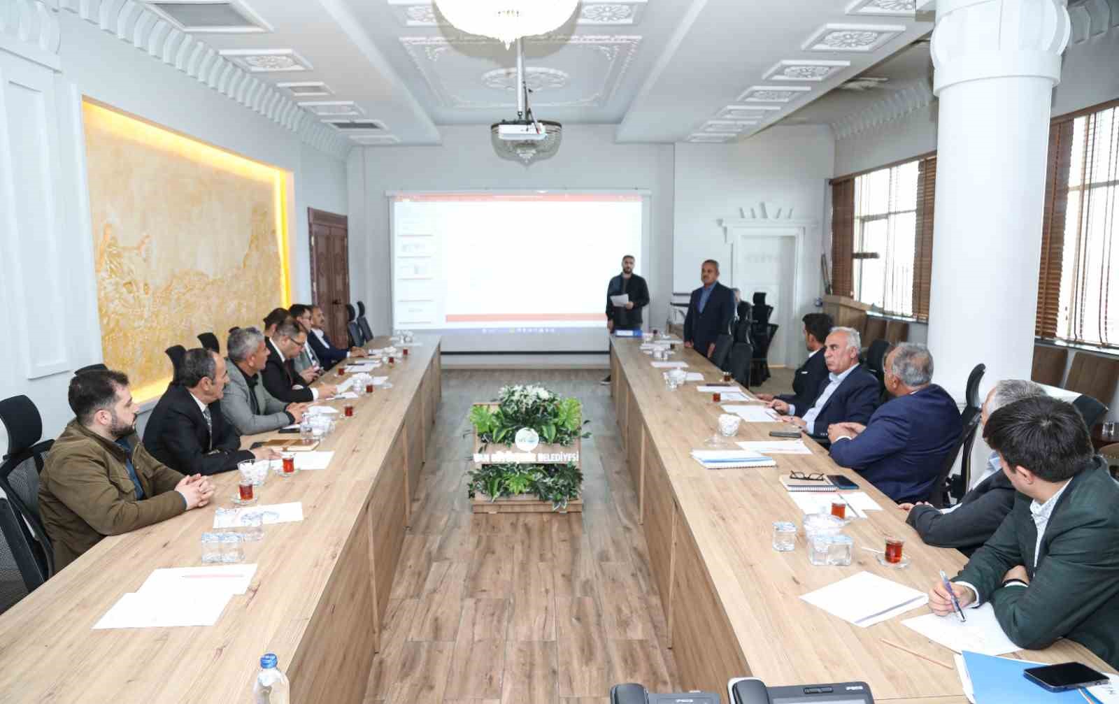 VAN BÜYÜKŞEHİR BELEDİYESİ, ÖNCÜLÜĞÜNDE KURULAN 'VAN SAHİPSİZ HAYVANLARI KORUMA BİRLİĞİ'NİN