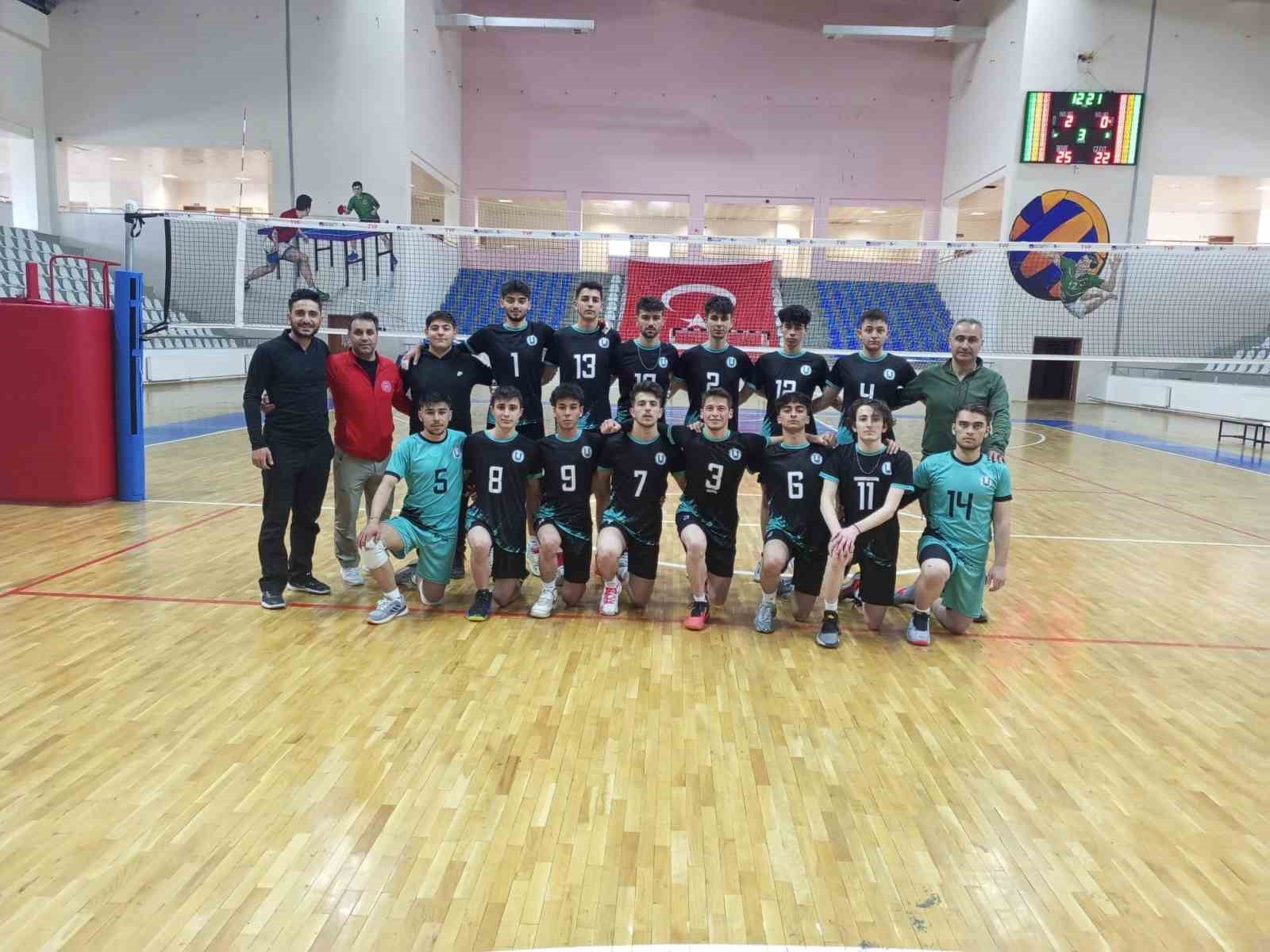 AŞKALE GENÇLİK SPOR İLÇE MÜDÜRLÜĞÜ GENÇLER VOLEYBOL TAKIMI YARI FİNALLERE