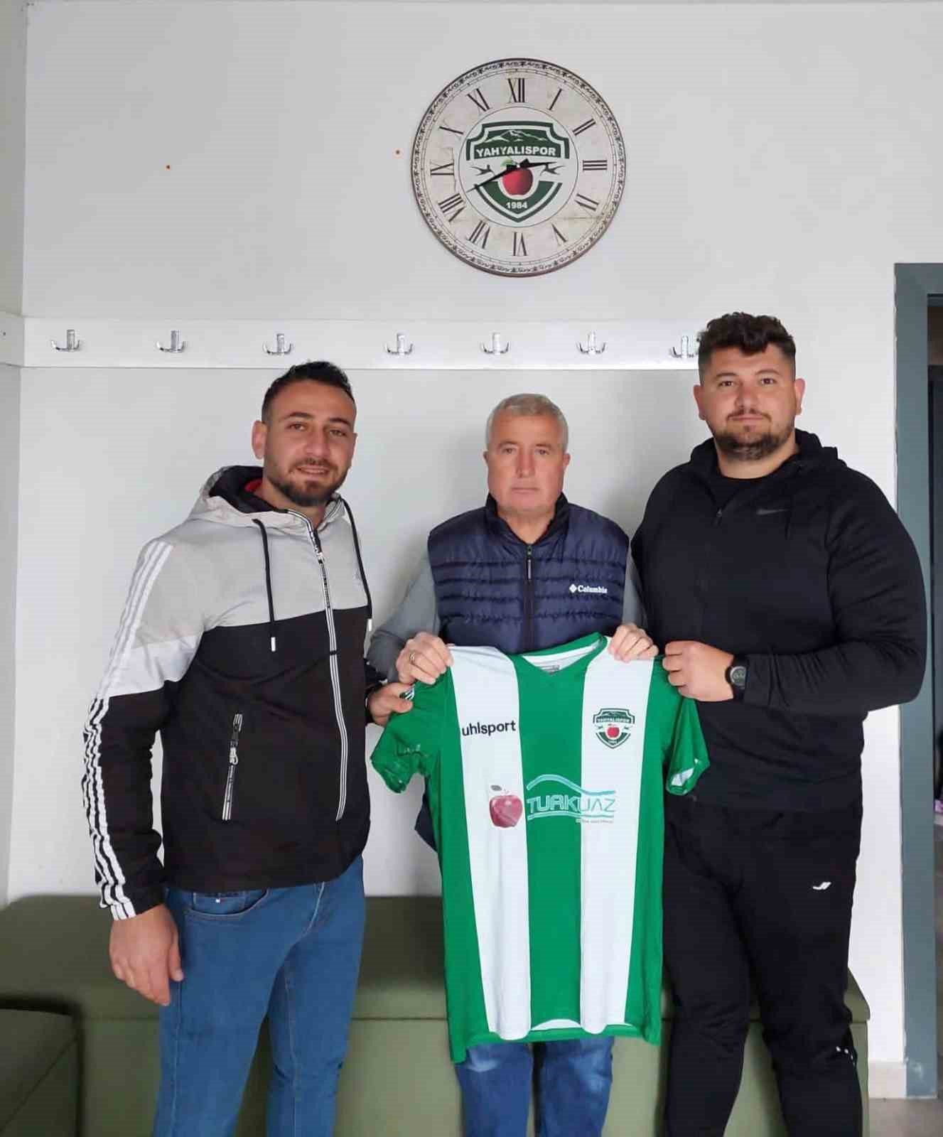 YAHYALISPOR 2023-2024 SEZONU İÇİN ANTRENÖR MEHMET SUSAMIŞ İLE YENİDEN ANLAŞTI.