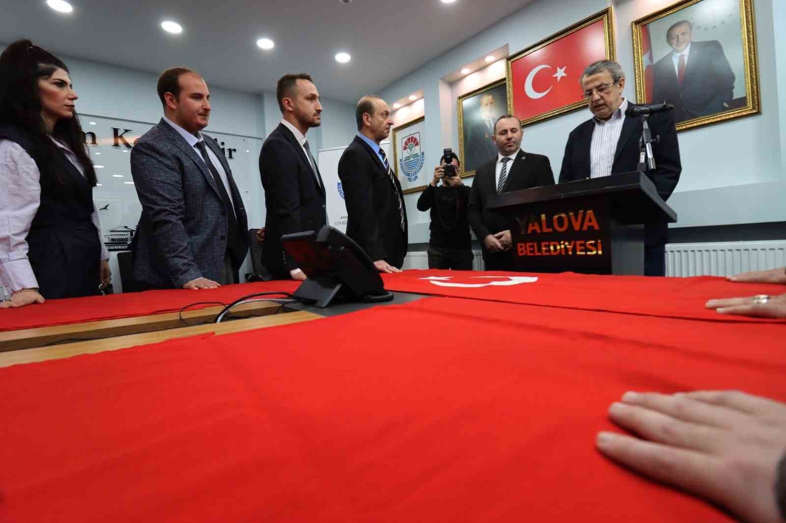 YALOVA BELEDİYESİ’NDE SÖZLEŞMELİ GÖREV YAPAN MEMURLARIN DEVLET MEMURLUĞUNA ATAMASI ONAYLANDI.